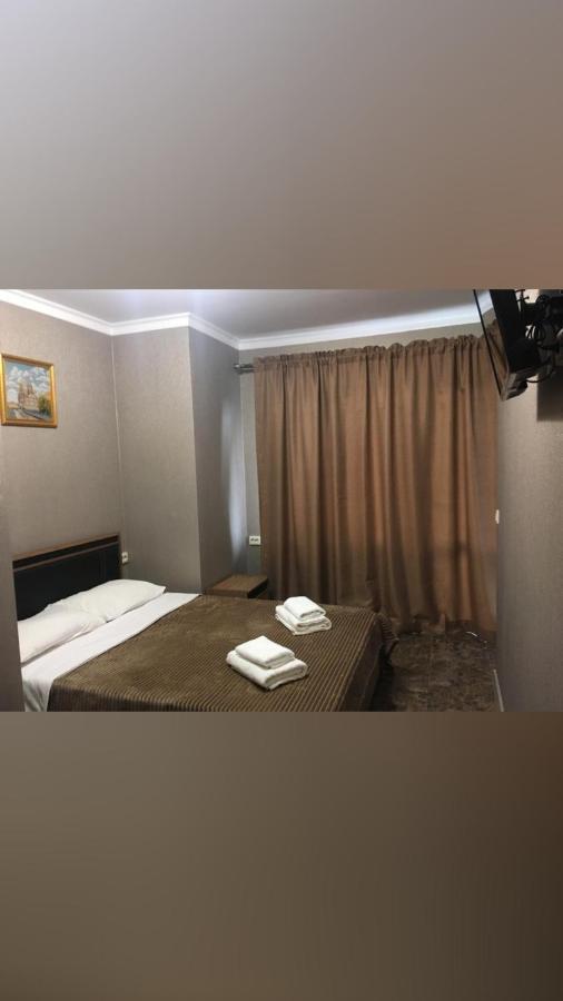 Gloriya Hotel Lidzava Extérieur photo