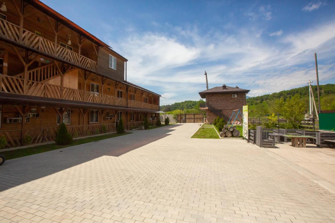 Gloriya Hotel Lidzava Extérieur photo