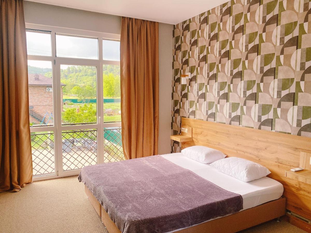 Gloriya Hotel Lidzava Extérieur photo